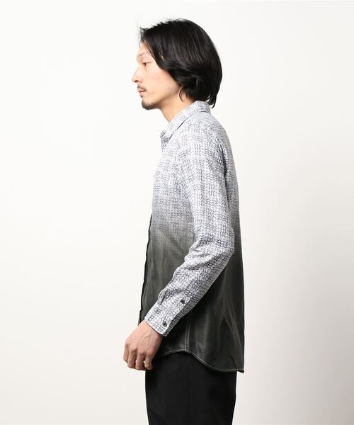 renoma HOMME（レノマオム）の「レノマ オム フラワーグラデーション レギュラーカラー長袖シャツ（シャツ/ブラウス・メンズ・ネイビー/カーキ・MEDIUM/LARGE/X-LARGE/S）」の3枚目の写真