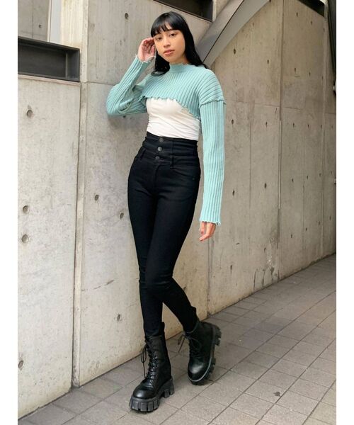 EMODA（エモダ）の「スーパークロップクラッシュニット（ニット/セーター・レディース・ホワイト/ブラック/ブルー・FREE）」の8枚目の写真