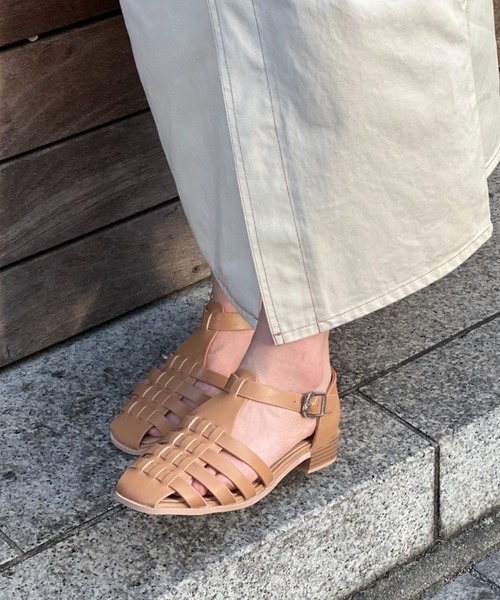 Chez toi（シェトワ）の「グルカサンダル（サンダル・レディース・ブラック/ベージュ/オフホワイト・S/M/L）」の3枚目の写真