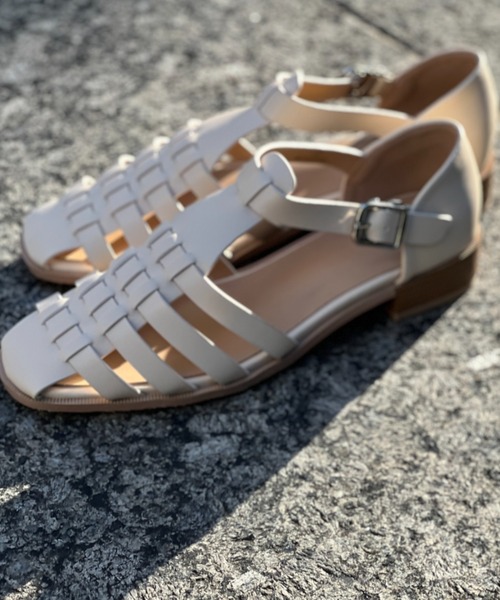 Chez toi（シェトワ）の「グルカサンダル（サンダル・レディース・ブラック/ベージュ/オフホワイト・S/M/L）」の11枚目の写真