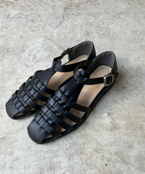 Chez toi（シェトワ）の「グルカサンダル（サンダル・レディース・ブラック/ベージュ/オフホワイト・S/M/L）」の21枚目の写真