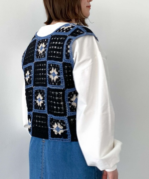 archives(アルシーヴ)の「クロシェ風配色ベスト(ベスト・レディース・アイボリー/ブラック/グリーン・MEDIUM)」の15枚目の写真