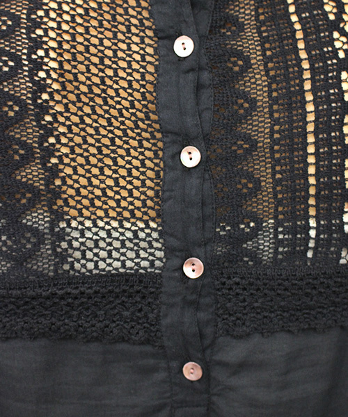 mystic(ミスティック)の「レース切替ブラウス(シャツ/ブラウス・レディース・オフホワイト/ブラック/ベージュ/ブルー・FREE)」の6枚目の写真