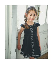 BeBe（ベベ）の「BeBe/グラフィカルロゴプリント切り替えコットンポンチワンピース(90~150cm)（ワンピース・キッズ）」