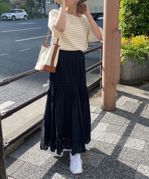 archives（アルシーヴ）の「コットンエンブロイダリーボリュームスカート（スカート・レディース・ブラック/オフホワイト/オレンジ・MEDIUM）」の20枚目の写真