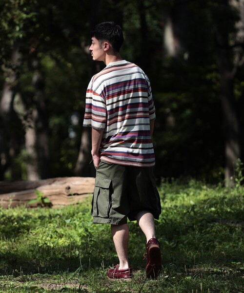 BEAMS(ビームス)の「BEAMS / ビッグ 6ポケット カーゴ ショーツ(その他パンツ・メンズ・ブラック/オリーブ/ネイビー・SMALL/MEDIUM/LARGE/X-LARGE)」の8枚目の写真