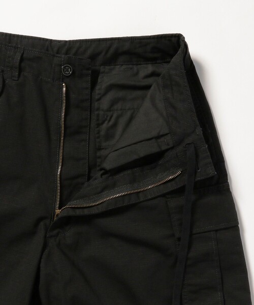 BEAMS(ビームス)の「BEAMS / ビッグ 6ポケット カーゴ ショーツ(その他パンツ・メンズ・ブラック/オリーブ/ネイビー・SMALL/MEDIUM/LARGE/X-LARGE)」の9枚目の写真