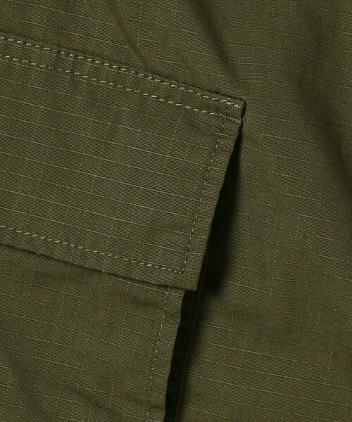 BEAMS(ビームス)の「BEAMS / ビッグ 6ポケット カーゴ ショーツ(その他パンツ・メンズ・ブラック/オリーブ/ネイビー・SMALL/MEDIUM/LARGE/X-LARGE)」の21枚目の写真