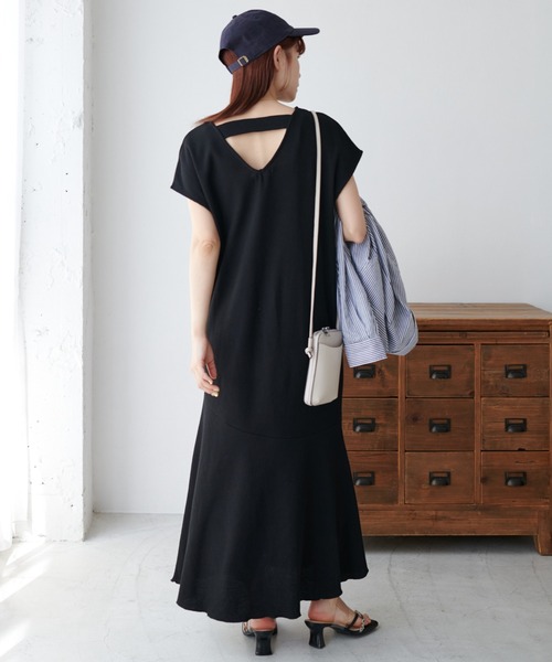 DISCOAT（ディスコート）の「サーマルマーメイドワンピース（ワンピース・レディース・アイボリー/ブラック/オレンジ・FREE）」の19枚目の写真