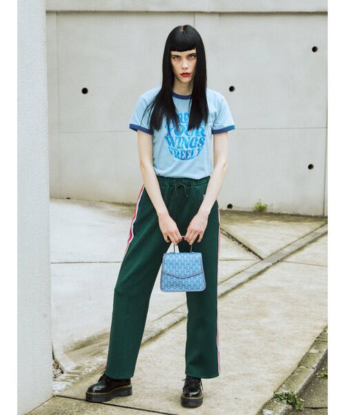 jouetie（ジュエティ）の「バタフライトリム Tシャツ（Tシャツ/カットソー・レディース・オフホワイト/ブラック/ブルー・MEDIUM）」の10枚目の写真