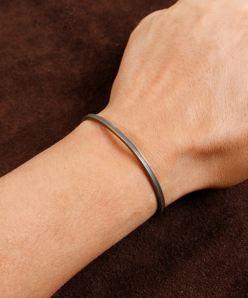 THEFT（セフト）の「THEFT セフト / PLAIN BANGLE プレーンバングル ブレスレット / TBG-22-06（バングル/リストバンド・メンズ・ゴールド・FREE）」の8枚目の写真