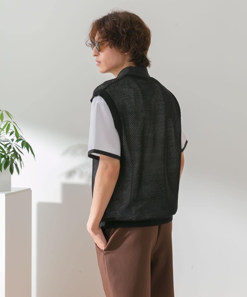 HEYUMM(ヘユム)の「カラフルメッシュニットベスト(ニット/セーター・メンズ・ブラック/オレンジ/ブルー・ONE)」の13枚目の写真