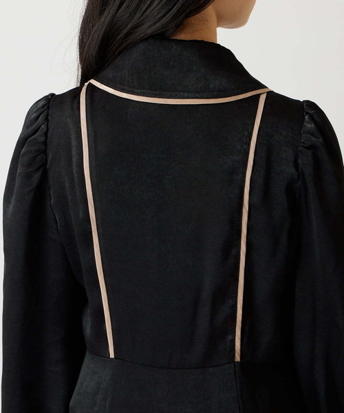 A de a.v.v（アードアー・ヴェ・ヴェ）の「バイカラーパイピングサテンワンピース（ワンピース・レディース・ブラック/ベージュ・MEDIUM/SMALL）」の16枚目の写真