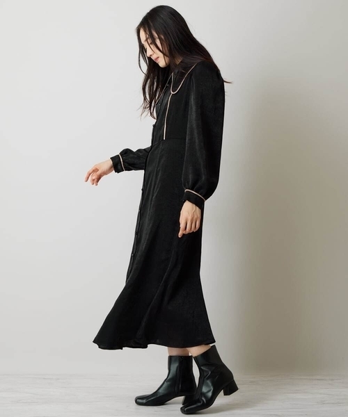 A de a.v.v（アードアー・ヴェ・ヴェ）の「バイカラーパイピングサテンワンピース（ワンピース・レディース・ブラック/ベージュ・MEDIUM/SMALL）」の22枚目の写真