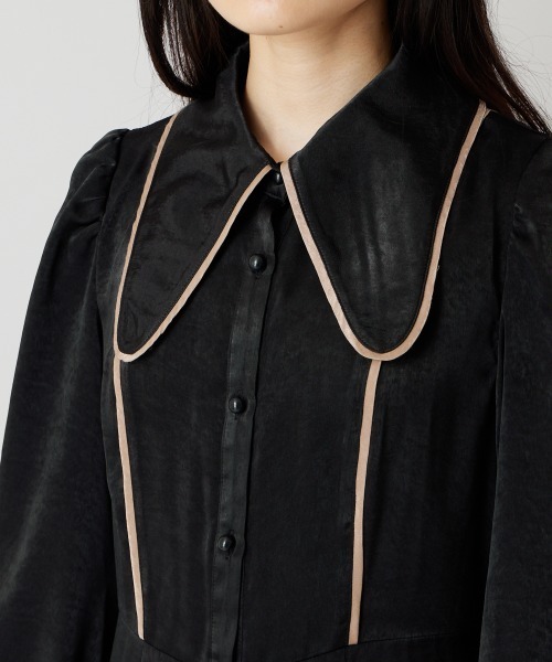 A de a.v.v（アードアー・ヴェ・ヴェ）の「バイカラーパイピングサテンワンピース（ワンピース・レディース・ブラック/ベージュ・MEDIUM/SMALL）」の10枚目の写真