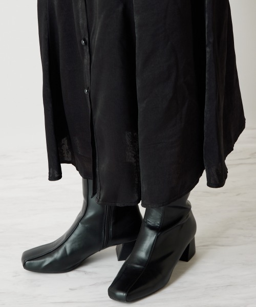 A de a.v.v（アードアー・ヴェ・ヴェ）の「バイカラーパイピングサテンワンピース（ワンピース・レディース・ブラック/ベージュ・MEDIUM/SMALL）」の12枚目の写真