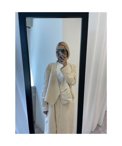 BLACK BY MOUSSY(ブラックバイマウジー)の「cashe-couer jacket(カシュクールジャケット)(その他アウター・レディース・オフホワイト/ブラック・2/1)」の13枚目の写真