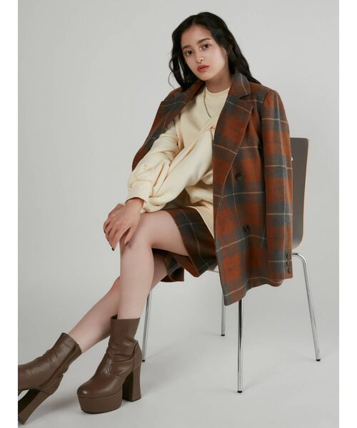 MURUA（ムルーア）の「センタープレスハーフパンツ（スラックス・レディース・モカ/その他1・1/2）」の8枚目の写真