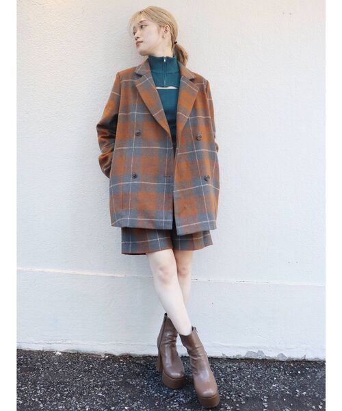 MURUA（ムルーア）の「センタープレスハーフパンツ（スラックス・レディース・モカ/その他1・1/2）」の19枚目の写真