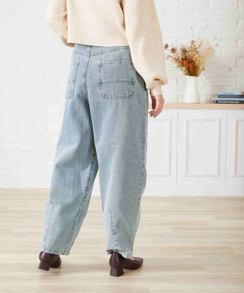 acro(アクロ)の「ハイウエストタックワイドバルーンデニムパンツ/AC2706(デニムパンツ・レディース・ライトブルー/ブルー・S/M)」の16枚目の写真