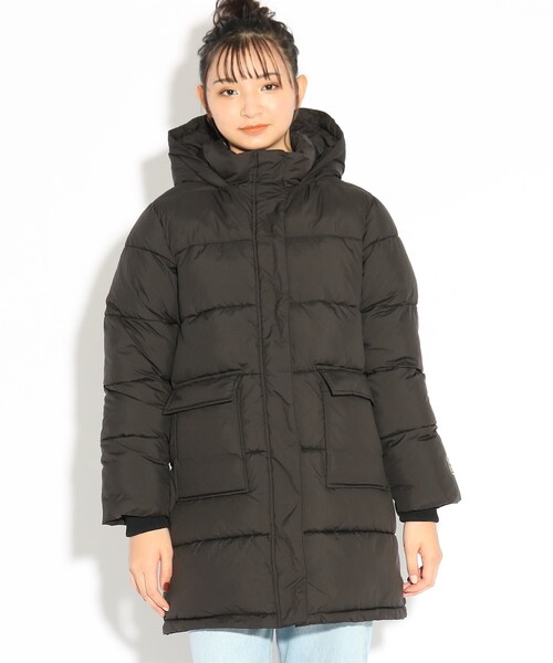 PINK-latte（ピンクラテ）の「軽くてあったか♪ロングパデット中綿コート（その他アウター・キッズ・アイボリー/ブラック・14/15 /16）」の3枚目の写真