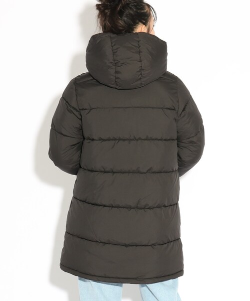 PINK-latte（ピンクラテ）の「軽くてあったか♪ロングパデット中綿コート（その他アウター・キッズ・アイボリー/ブラック・14/15 /16）」の5枚目の写真