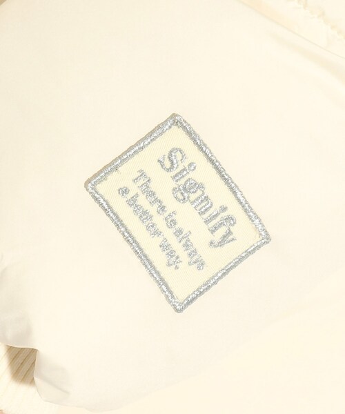 PINK-latte（ピンクラテ）の「軽くてあったか♪ロングパデット中綿コート（その他アウター・キッズ・アイボリー/ブラック・14/15 /16）」の11枚目の写真