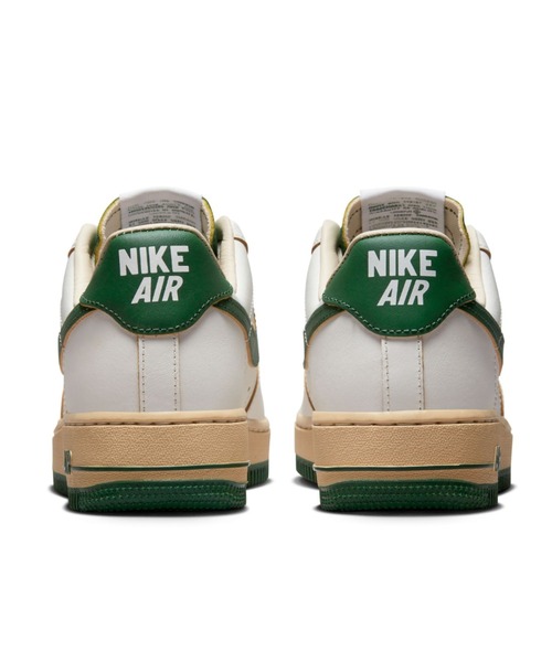 NIKE(ナイキ)の「【NIKE】WMNS AF1 07 LV8(スニーカー・レディース・グリーン・24cm/24.5cm/23.5cm/25cm/23cm)」の2枚目の写真