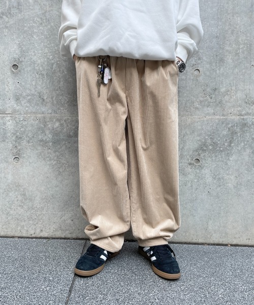 WHO'S WHO gallery(フーズフーギャラリー)の「【KOOKY'N/クーキー】BRONXコーデュロイイージーパンツ(スラックス・メンズ・ベージュ/ブラック/チャコールグレー・FREE)」の16枚目の写真