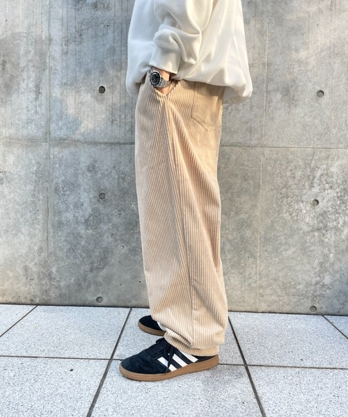 WHO'S WHO gallery(フーズフーギャラリー)の「【KOOKY'N/クーキー】BRONXコーデュロイイージーパンツ(スラックス・メンズ・ベージュ/ブラック/チャコールグレー・FREE)」の17枚目の写真