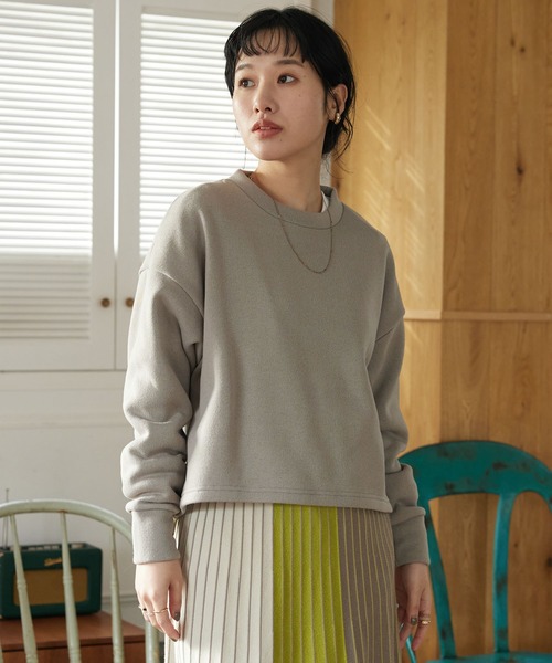 CRAFT STANDARD BOUTIQUE(クラフトスタンダードブティック)の「ニットフリースプルオーバー(ニット/セーター・レディース・ブラック/グレイッシュベージュ/アイボリー/チャコールグレー・FREE)」の4枚目の写真