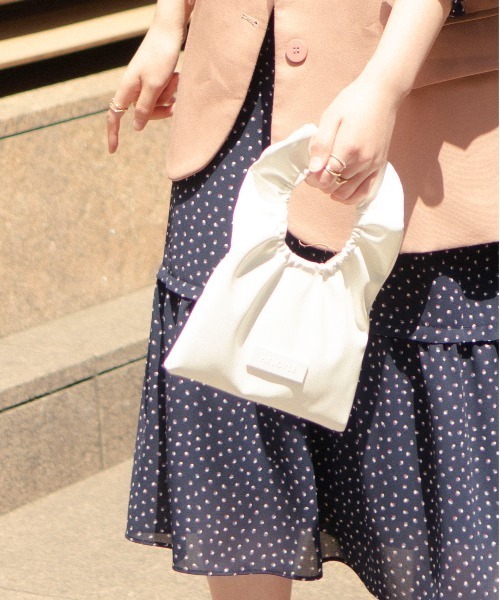 HELOYSE（エロイーズ）の「【HELOYSE/エロイーズ】 トースト PU レザー ミニ（ハンドバッグ・レディース・ホワイト/ピンク/グリーン/ブラウン/ブラック/シルバー・FREE）」の2枚目の写真