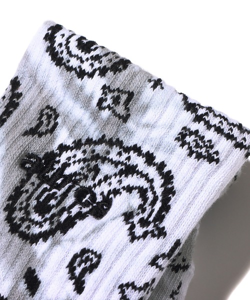 atmos pink（アトモスピンク）の「atmos TIE DYE PAISLEY SOCKS / アトモス タイダイ ペイズリー ソックス（ソックス/靴下・メンズ・グレー/ブラック・26-28cm）」の4枚目の写真