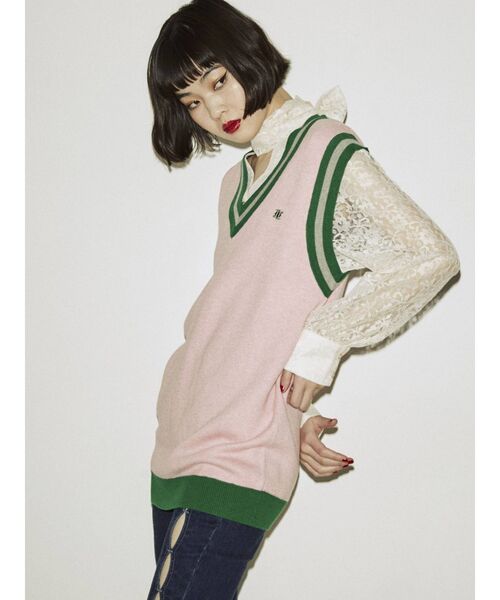 jouetie（ジュエティ）の「Vネックカラーニットベスト（ベスト・レディース・ブラック/ピンク/パープル・MEDIUM）」の17枚目の写真