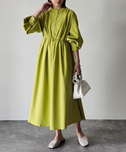 Riberry(リベリー)の「パールボタンワンピース(ワンピース・レディース・ブラック/ライム/アイボリー・FREE)」の11枚目の写真