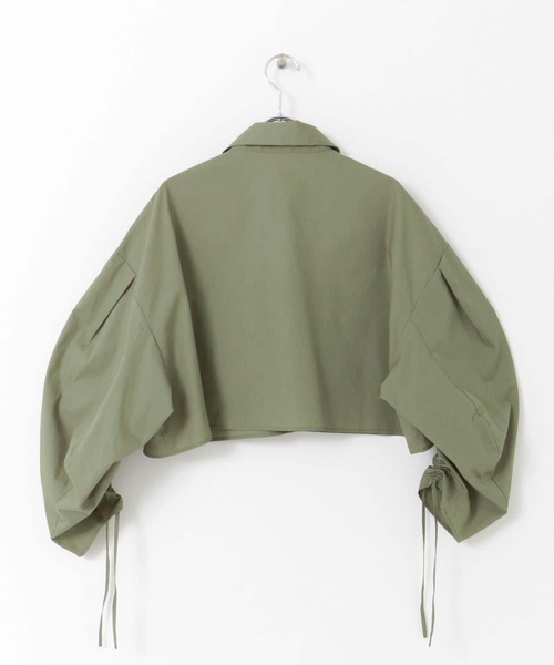 KBF(ケイビーエフ)の「ドロストギャザースリーブシャツ(シャツ/ブラウス・レディース・ブルー/カーキ/ホワイト・ONE)」の7枚目の写真