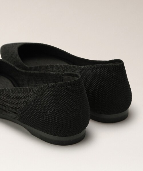 Oito（オイト）の「◆Washi Flat △（わしふらっと さんかく）【洗える】（その他シューズ・レディース・ブラック/グレー・24.5cm/23.0cm/24.0cm/25.0cm/22.5cm/23.5cm）」の7枚目の写真