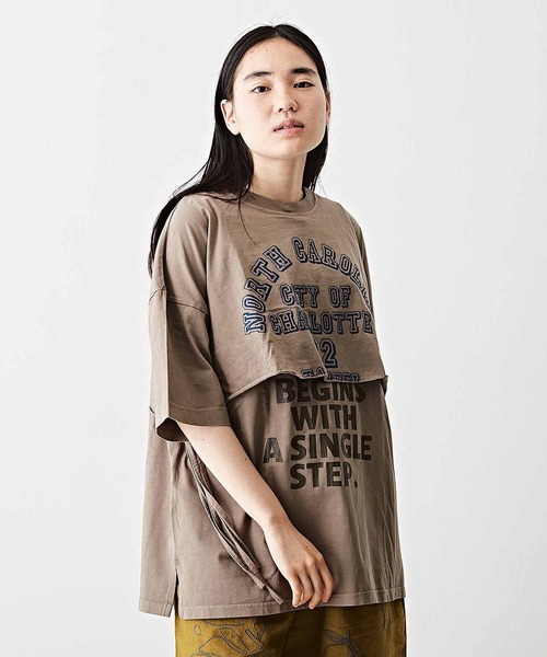 TOBILA（トビラ）の「コットン天竺レイヤードTシャツ（Tシャツ/カットソー・レディース・ベージュ/パープル/ヘザーチャコール・M）」の3枚目の写真