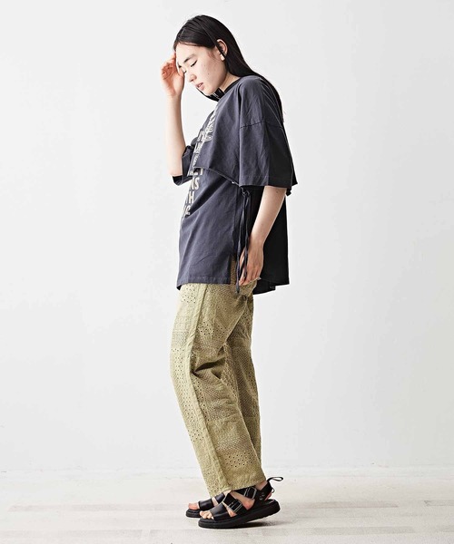 TOBILA（トビラ）の「コットン天竺レイヤードTシャツ（Tシャツ/カットソー・レディース・ベージュ/パープル/ヘザーチャコール・M）」の9枚目の写真