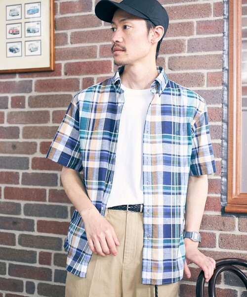 SHIPS(シップス)の「*SHIPS: ワンポイント ロゴ コットン/リネン マドラスチェック ボタンダウン 半袖 シャツ(シャツ/ブラウス・メンズ・ネイビー/オリーブ/グリーン/ワイン・SMALL/MEDIUM/LARGE/X-LARGE)」の2枚目の写真