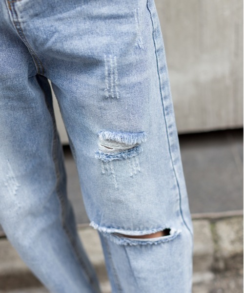 SpRay（スプレイ）の「ブロークンデニムストレートパンツ（デニムパンツ・レディース・ライトブルー/ブラック・SMALL/LARGE/MEDIUM）」の9枚目の写真