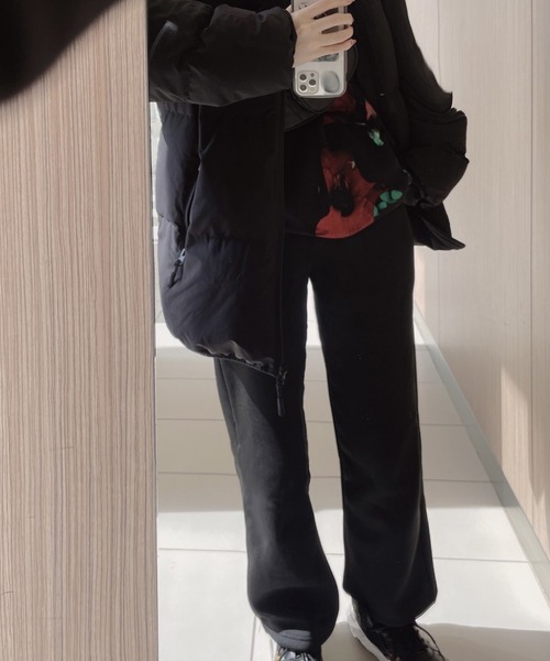 fiere(フィエール)の「ゆったり暖かいストレートパンツ(その他パンツ・レディース・ブラック/アイボリー・M/L)」の2枚目の写真
