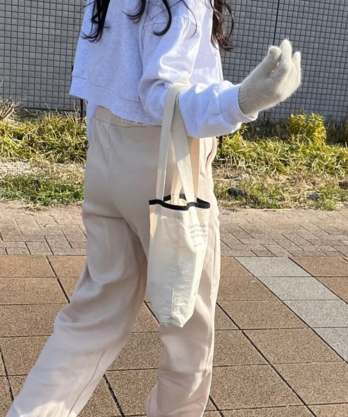 fiere(フィエール)の「ゆったり暖かいストレートパンツ(その他パンツ・レディース・ブラック/アイボリー・M/L)」の8枚目の写真