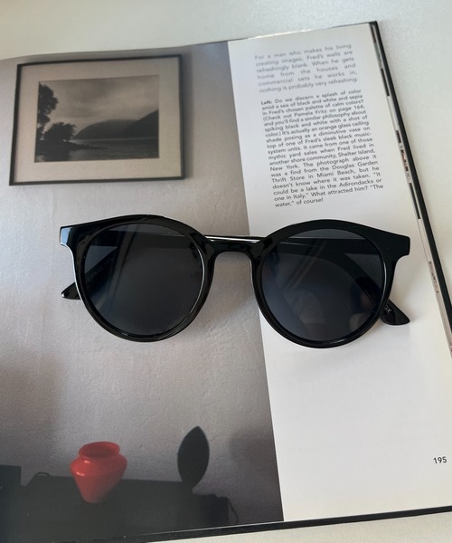 prose verse(プロズヴェール)の「〈UVカット〉ボストンサングラス(サングラス・レディース・ベージュ/ブラック・フリ-)」の5枚目の写真