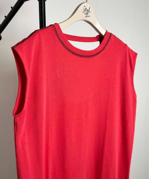 Meli rich（メリーリッチ）の「バックオープンステッチデザインワンピース（ワンピース・レディース・オフホワイト/ベージュ/ネイビー/レッド・MEDIUM）」の8枚目の写真