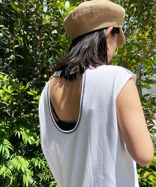 Meli rich（メリーリッチ）の「バックオープンステッチデザインワンピース（ワンピース・レディース・オフホワイト/ベージュ/ネイビー/レッド・MEDIUM）」の16枚目の写真