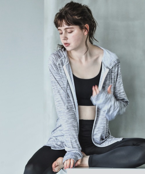 UPF50+フード付きジップアップラッシュガードレディース