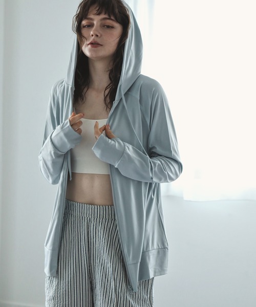 UPF50+フード付きジップアップラッシュガードレディース