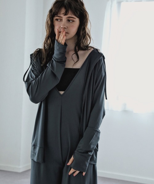 UPF50+フード付きジップアップラッシュガードレディース