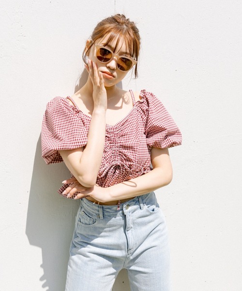 OLIVE des OLIVE（オリーブデオリーブ）の「胸くしゅバルーンブラウス　1031040380（シャツ/ブラウス・レディース・ブラック/ホワイト/レッド/オフホワイト・FREE）」の4枚目の写真